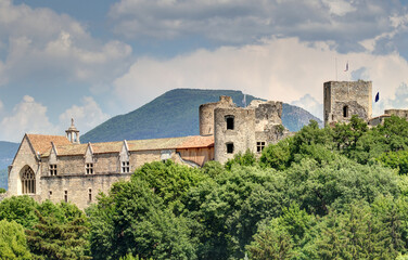 Fototapeta premium Château de Tallard dans le département des Hautes Alpes