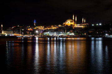 Obraz premium night view of istanbul