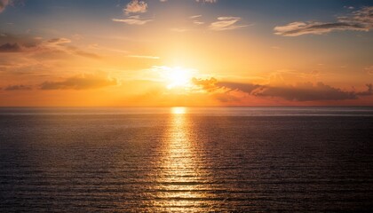 Fototapeta premium Vertical Photo Of Beautiful Calm Ocean Horizon Tranquil Sea Sky Line At Sunset And Bright Light Gold Sun Rays