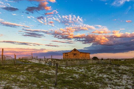 Judges shack at dusk 