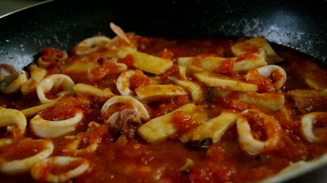 イカとえリングのパスタ　パスタ作り