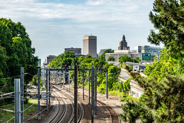 Fototapeta premium Amtrak Tracks Leading Toward Downtown Providence Skyline