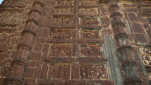 The Jor Mandir is one of the prominent laterite temples of Bishnupur. Stories from the Puranas can be seen depicted in the terracotta ornamentation on the front of the temple.