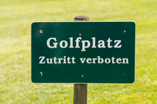 Auf dem Golfplatz