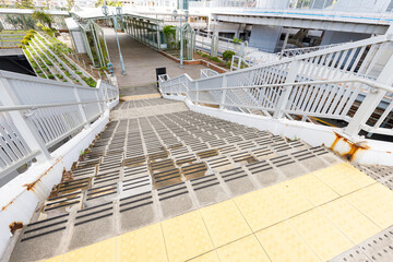 舞子駅周辺　明石海峡大橋の高架下 © walkingcow3039
