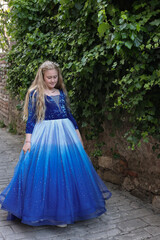 Fototapeta premium young girl 10th birthday photoshooting 