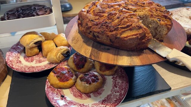 &Oacute;rbita de buffet con tartas y dulces mediterr&aacute;neos