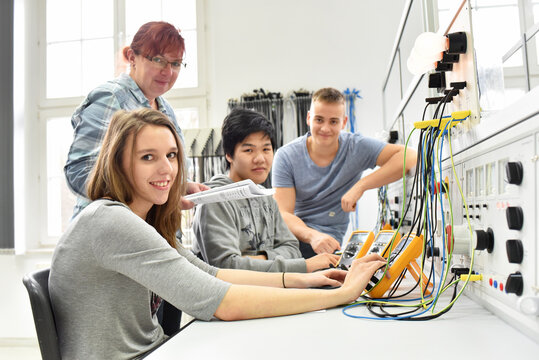 technical vocational training in industry: young apprentices and trainers in the classroom