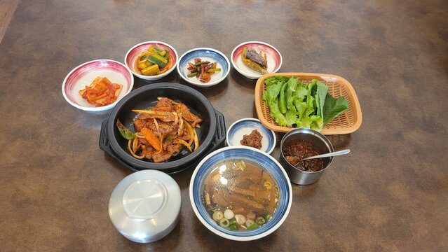 Korean Food Jeyuk Bokkeum Jeongsik