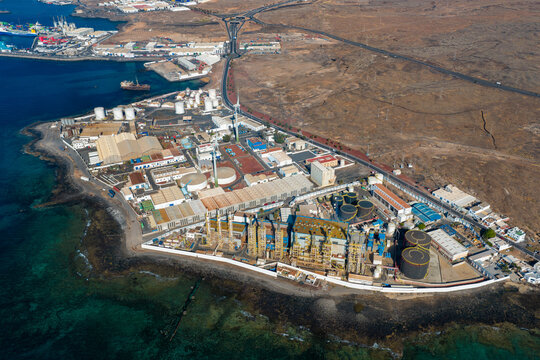 Industrial Complex of Lanzarote with Desalination Plant, Gas Power, and Wind Turbines Facing Rising Costs