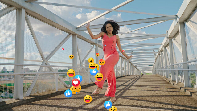 Social Emoji 4K Up 10 Sec &ndash; Animated Emoji Reactions, Social Media Icons and Fun Engagement Overlays for Video Editing, Reels and Stories