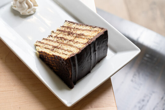 Smith Island Cake