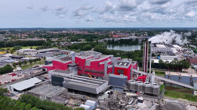 Waste processing facility with recycling infrastructure in Europe