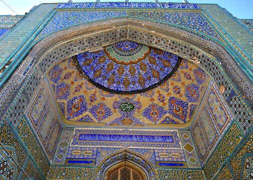 BLUE MOSQUE AND MAUSOLEUM OF ALI KNOWN AS THE SHRINE OF HAZRAT ALI IN THE CITY OF MAZAR SHARIF IN AFGHANISTAN.