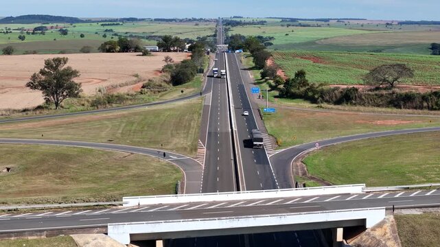 Entroncamento Rodovia Raposo Tavares com Rodovia Castelo Branco, S&atilde;o Paulo. Final da Rodovia Castelo Branco. CART, Concessionaria Auto Raposo Tavares