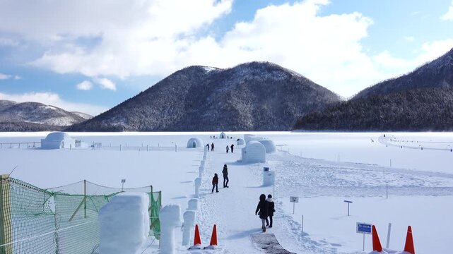 然別湖のしかりべつ湖コタン