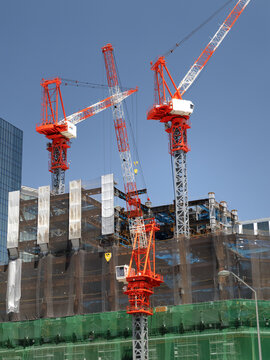 高層ビルの建設工事現場