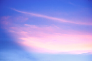 Fototapeta premium Colorful Panoramic Sunset Sky with Pink and Blue Clouds