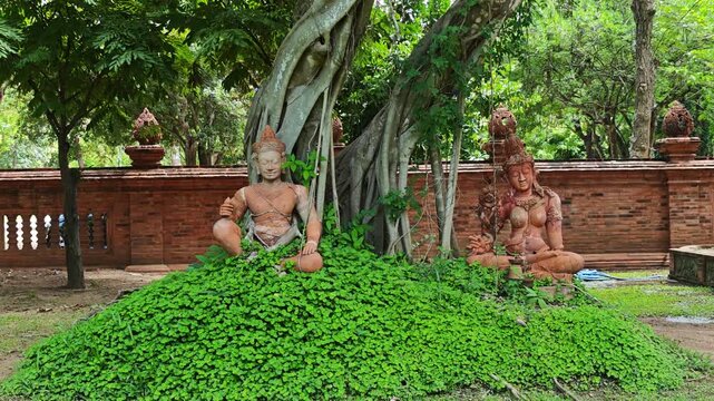 Garden decorative statues at a tourist attraction.