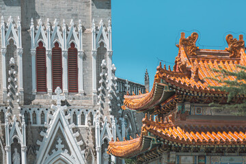 Obraz premium Church facade and traditional Chinese roof in Beijing