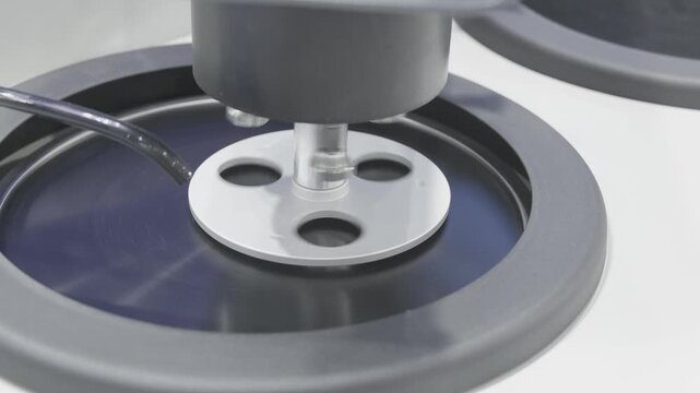 Automatic polishing machine for metallurgical sample preparation. Precision metal grinding and surface finishing equipment.