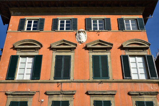 Fa&ccedil;ade Renaissance &agrave; Pisa. Italie