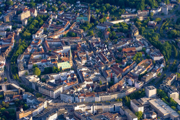 Obraz premium Luftaufnahme der Innenstadt von Bielefeld