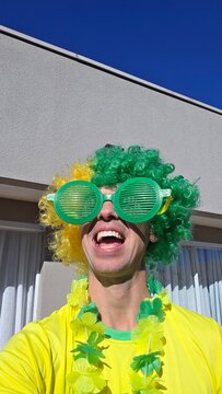 torcedor brasileiro celebra vit&oacute;ria do brasil 
