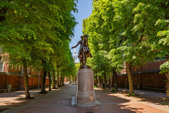 Boston, MA, US-May 26, 2026: Statue of Paul Revere in public park in the city's North End neighborhood, a historically Italian area.