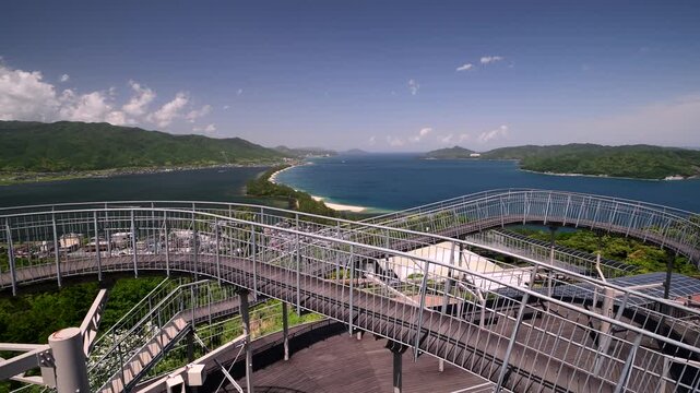 天橋立ビューランドの飛龍観回廊と天橋立