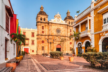 Fototapeta premium Plaza San Pedro Claver in Cartagena de Indias Old Town