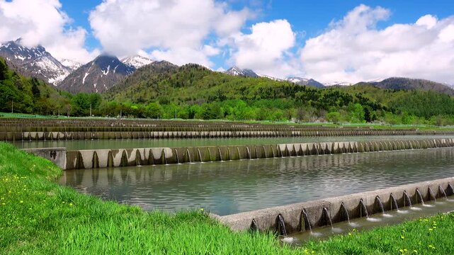 夕張山地と勇振温水ため池
