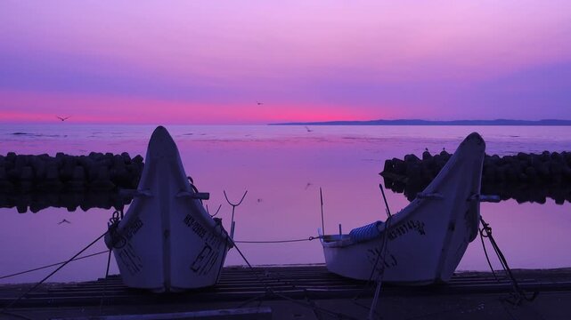 宗谷湾の朝と漁船