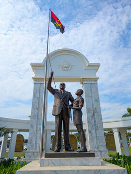 Agostinho Neto Memorial statue Luanda
