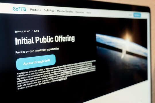 Mexico city, mexico, 06 09 2026, sofi spacex initial public offering website showing investment opportunities
