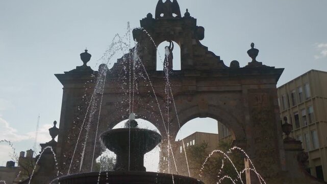 arcos de zapopan, jalisco, zapopan, fuente, arquitectura, acu&aacute;tico, edificio, europa, estatua, barcelona, monumento, viajando, ciudad, hito, house of god, espa&ntilde;a, escultura, turismo, cielo, aparcar, a