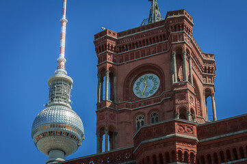 Berliner Fernsehturm - Alexanderplatz - Rotes Rathaus © Stockfotos-MG