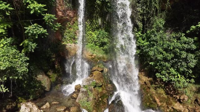 Ruta de las tres cascadas de Anna en Valencia