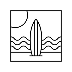 Logo club de surf. Vacaciones de verano. Dibujo minimalista con líneas de un cuadrado con un paisaje con una tabla de surf clavada en la arena de una playa con olas, con el sol en una esquina  © teracreonte
