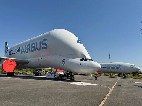 Arriv&eacute;e du Beluga ST N&deg;4 au mus&eacute;e &agrave; Toulouse