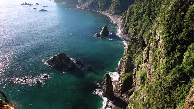 鵜の巣断崖と海　朝