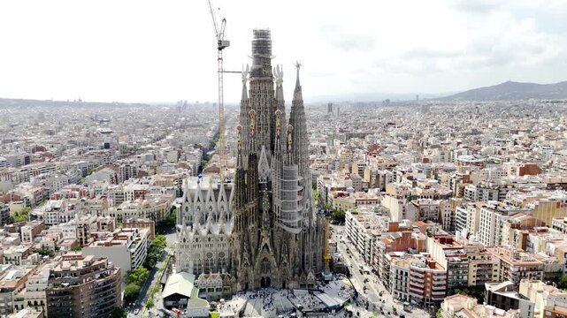 sagrada familia in barcelona