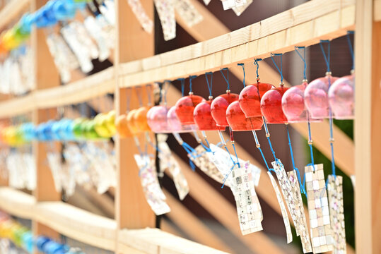 Cool wind chime swaying in the breeze.（風鈴）1