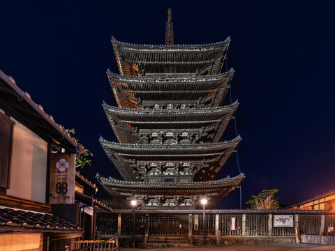 日本京都八坂之塔夜景2