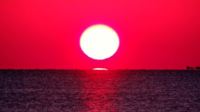 根室湾の日の出