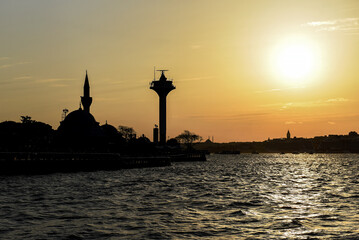 Fototapeta premium Istanbul Sunset Silhouette with Mosque and Radar Tower in Uskudar