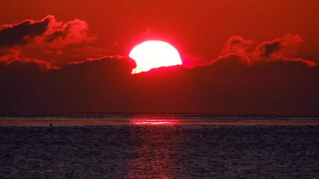 根室湾の日の出