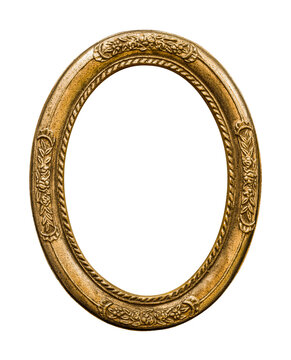 Decorative ornate oval gold frame isolated on transparent background, featuring embossed floral details and an empty center for portraits, artwork, photographs, or design projects