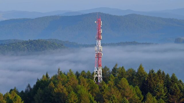 Wsch&oacute;d słońca polskie g&oacute;ry, Beskid Sądecki
