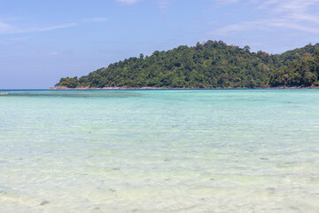 Fototapeta premium Koh Surin, Thailand. Tropical island in the Andaman Sea. Turquoise water, sandy beach, lush greenery.